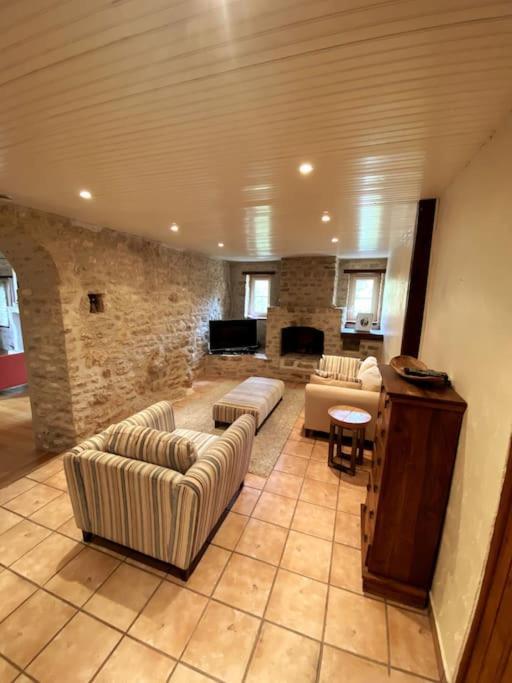 Uniquely Private Holiday Villa In The Charente Puyreaux Extérieur photo
