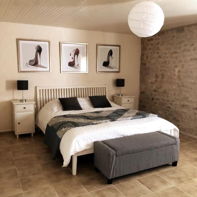 Uniquely Private Holiday Villa In The Charente Puyreaux Extérieur photo